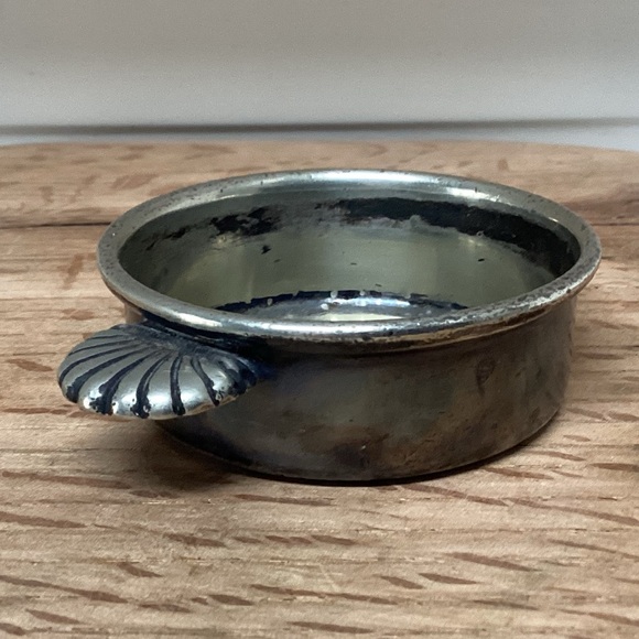 ⚫️ Vintage & Possibly Antique - Reed & Barton Silver Soldered - 3319-S - Dish ? - Picture 9 of 15